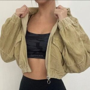 Urban Outfitters BDG Corduroy Crop Patch Pocket Hooded Jacket Tan Sz S
